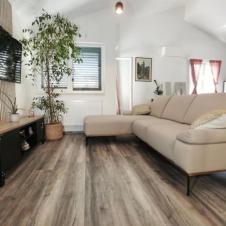 Apartment Tugare Eksteriør bilde